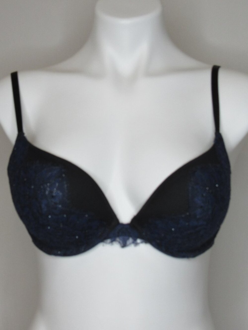Victoria's Secret Very Sexy Push Up Blue Lace Bra 32D
